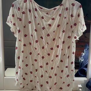white with red roses